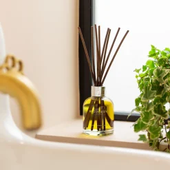 Molton Brown Re-Charge Black Pepper Aroma Reeds 150ml