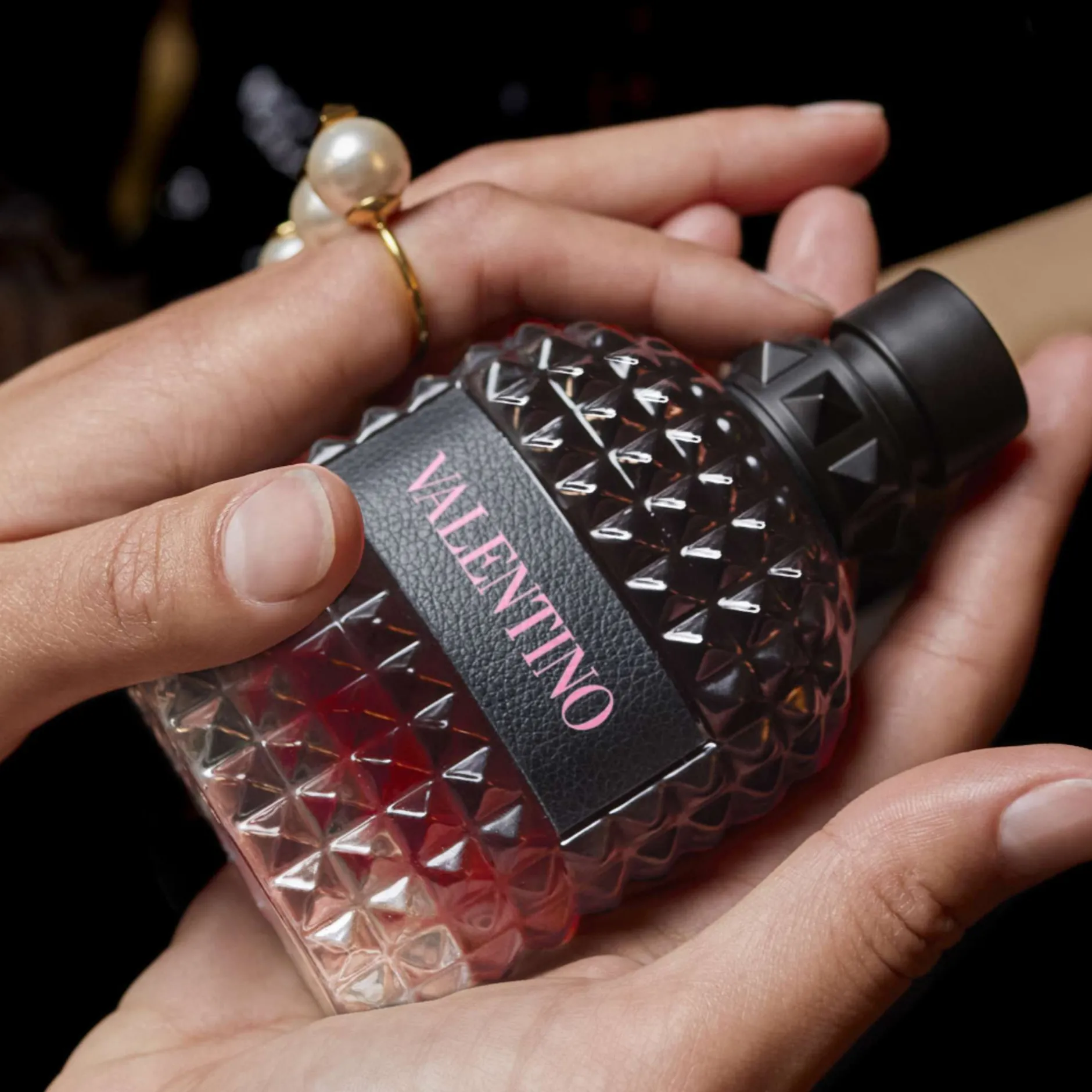 Valentino Born In Roma Uomo Intense Eau de Parfum Intense Spray 100ml Sale