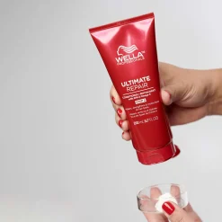 Wella Ultimate Repair Conditioner for All Types of Hair Damage 200ml Hot
